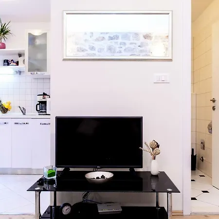 Peristil Cardo Apartman