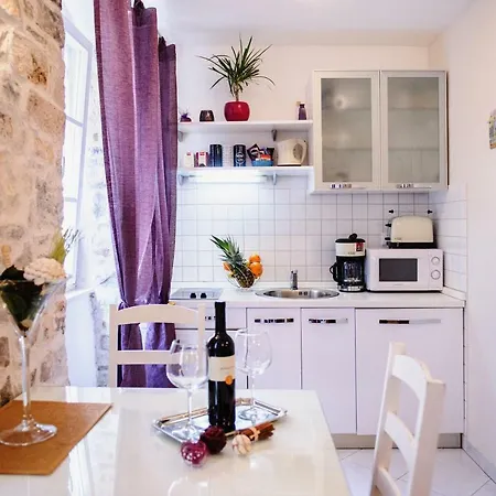 Daire Peristil Cardo Split