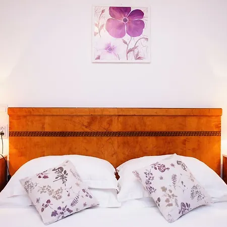 Daire Peristil Cardo Split